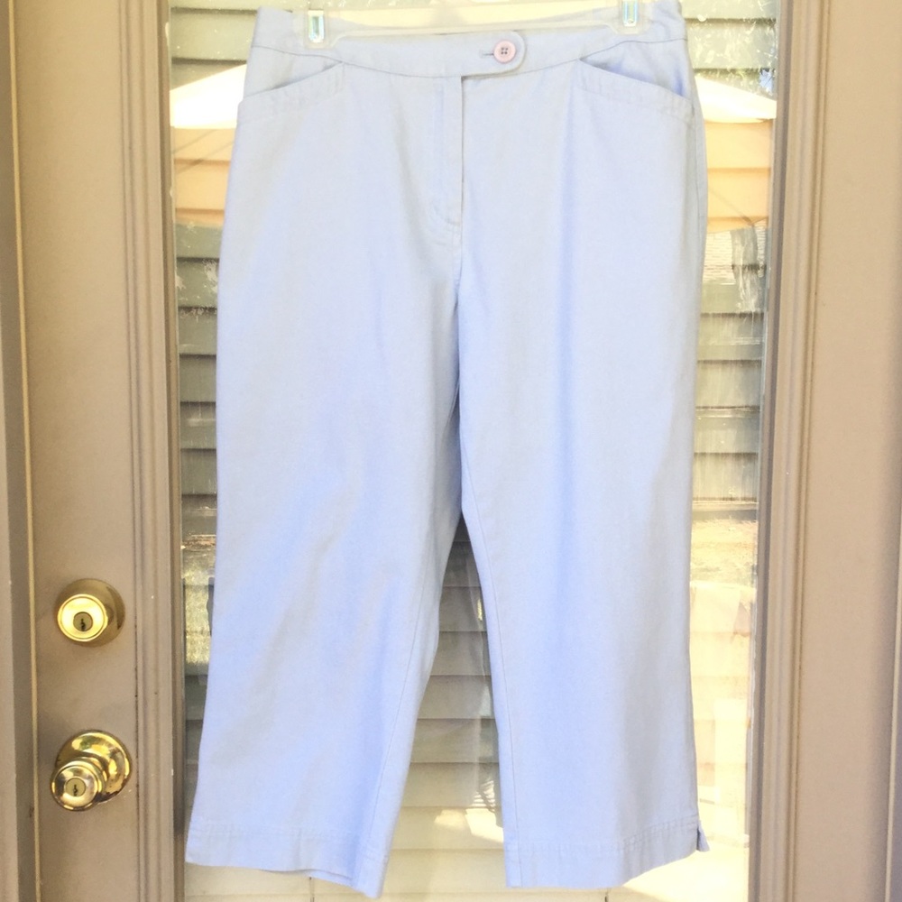 Casual Corner Capris